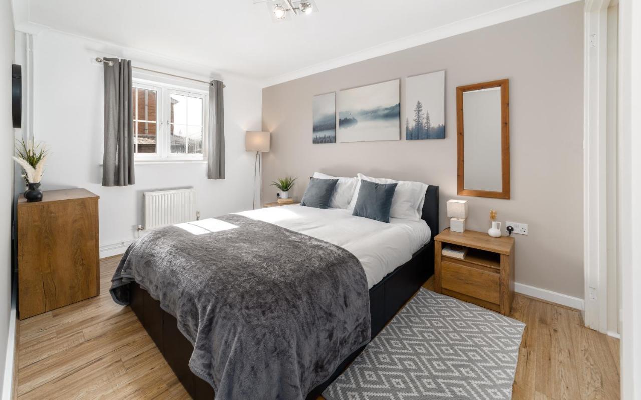 Charming 2Br Ground Floor Flat In Sholing, 11 Mins From City Centre - Recently Set Up With Love سوثامبتون المظهر الخارجي الصورة